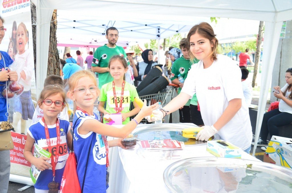 Özhan’dan Sağlıklı Yaşam’a Destek