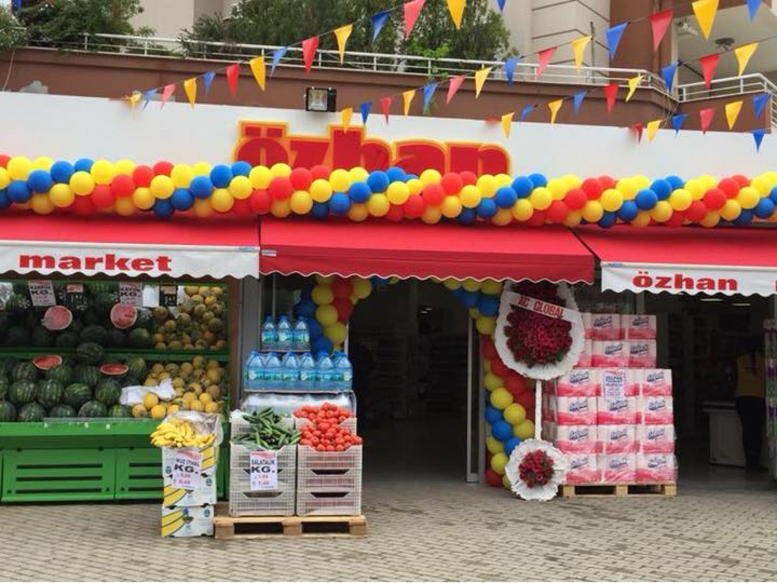 ÖZHAN MARKET’İN 46. MAĞAZASI 29 EKİM MAHALLESİ’NDE AÇILDI.